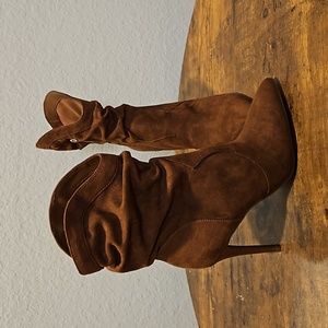 Jessica Simpson soft, brown boots. Size women's 8. Like new.